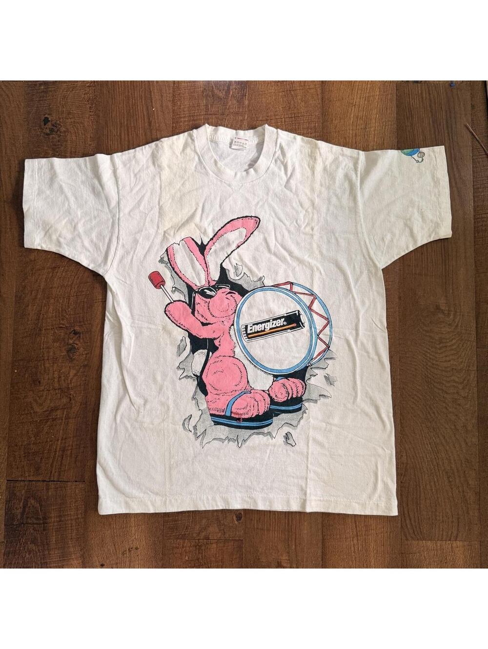 Vintage 90s Energizer Bunny Graphic Tee in White